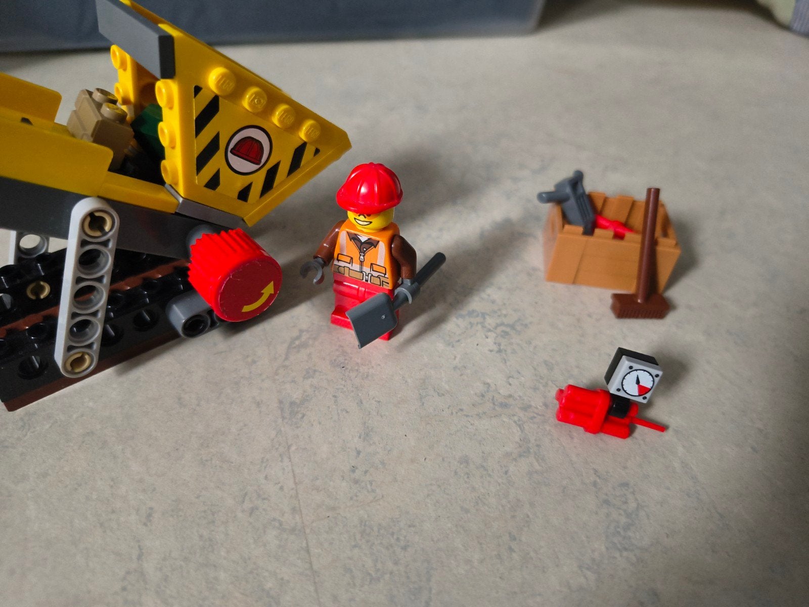 Lego City Mijnwerker met gereedschap en dynamiet, City, Lego, Ophalen of Verzenden, Minifiguur