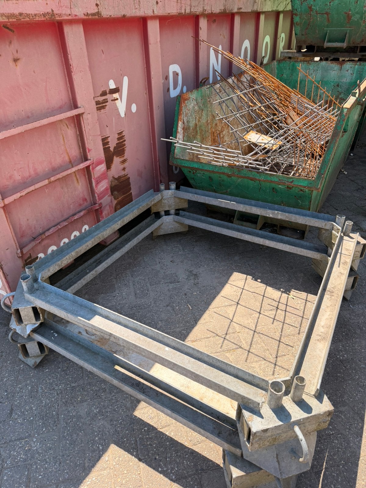 Bok voor steiger , bokken , barrels , 130 x130 , 150x 150, Ophalen, Zo goed als nieuw, Gevelsteiger, 5 meter of hoger