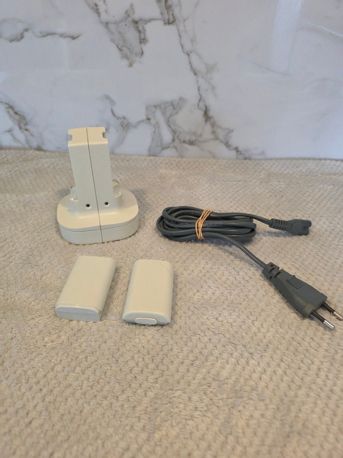 Origineel Xbox 360 oplaadstation met 2 accu’s, Spelcomputers en Games, Ophalen of Verzenden
