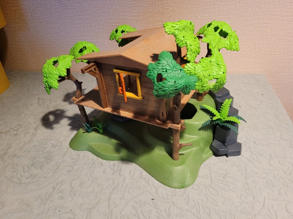 Playmobil boomhut, nummer 7937, Kinderen en Baby's, Gebouw, Complete set, Ophalen of Verzenden, Zo goed als nieuw