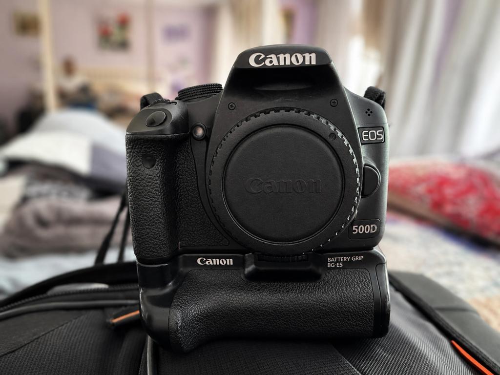 Canon EOS 500D Spiegelreflexcamera met 18-200mm lens, Audio, Tv en Foto, Fotocamera's Digitaal, Ophalen, Spiegelreflex, Canon