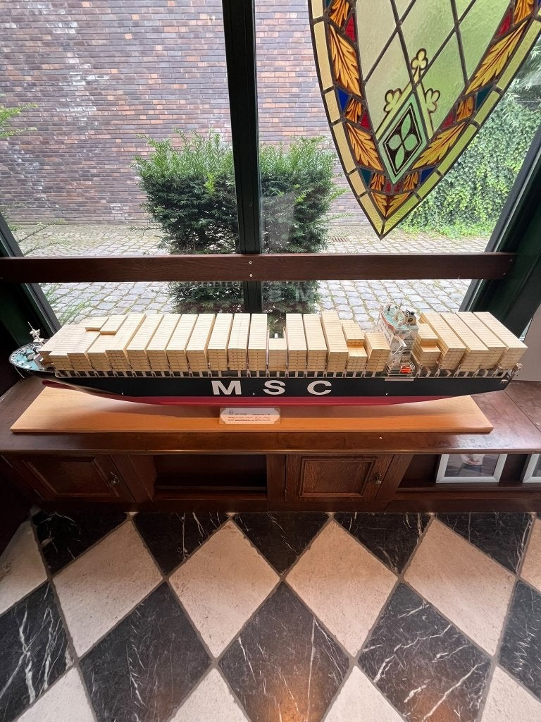 Groot scheepsmodel MSC Luciana containerschip 1:250 – 145 cm, Ophalen, Gebruikt, Overige soorten, Schaalmodel