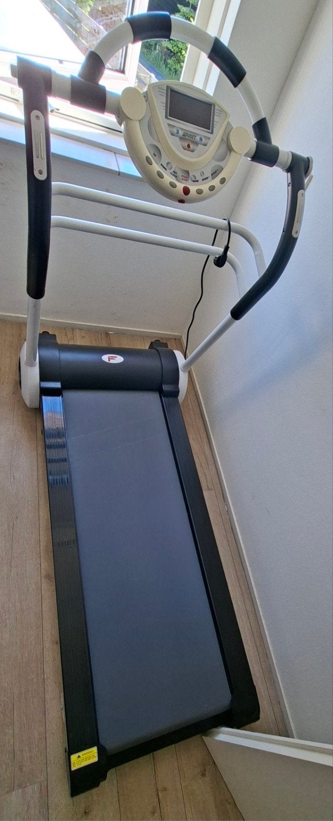 Loopband en hometrainer, Ophalen of Verzenden, Zo goed als nieuw, Hometrainer