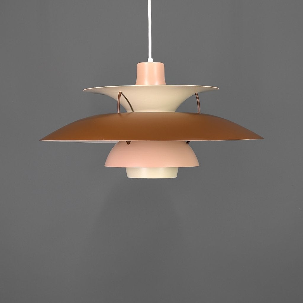 Louis Poulsen PH 5 hanglamp – bruin/beige – Ø50 cm, Kunststof, Zo goed als nieuw, Iconisch design, E27 (groot)