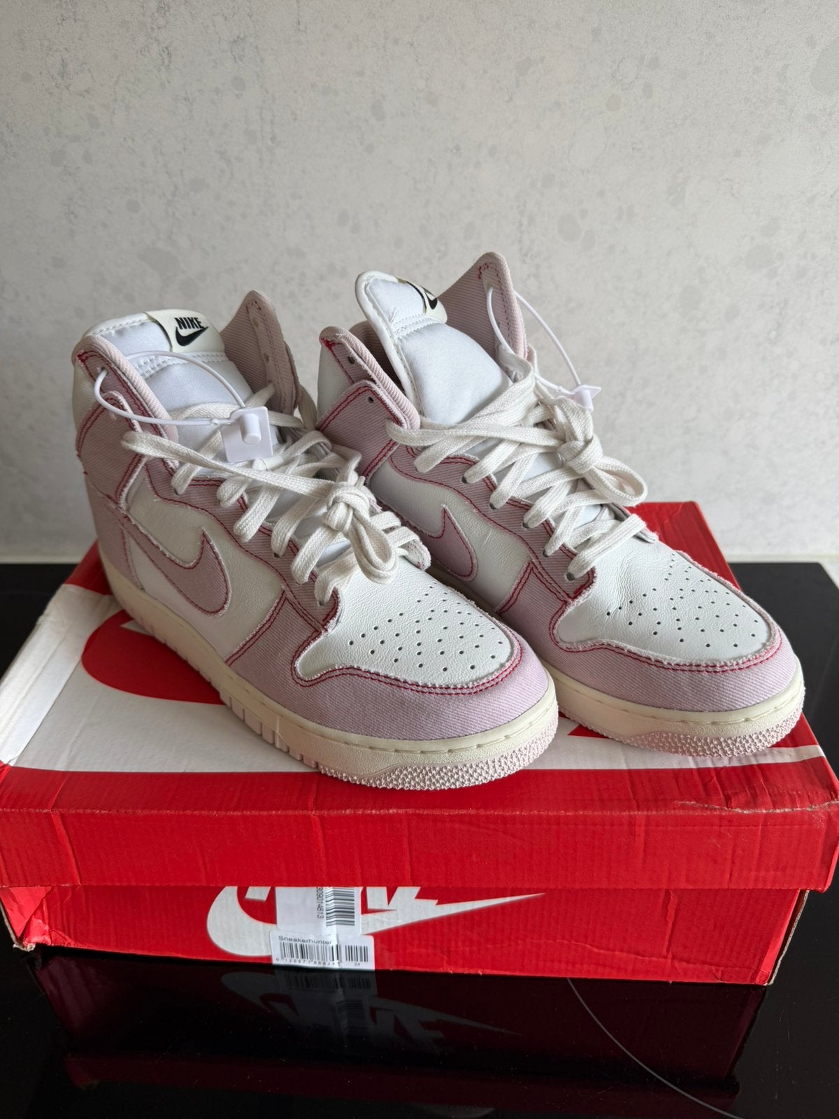 Nike Dunk High 1985 Barely Rose unisex, Overige kleuren, Nieuw, Ophalen of Verzenden, Sneakers of Gympen