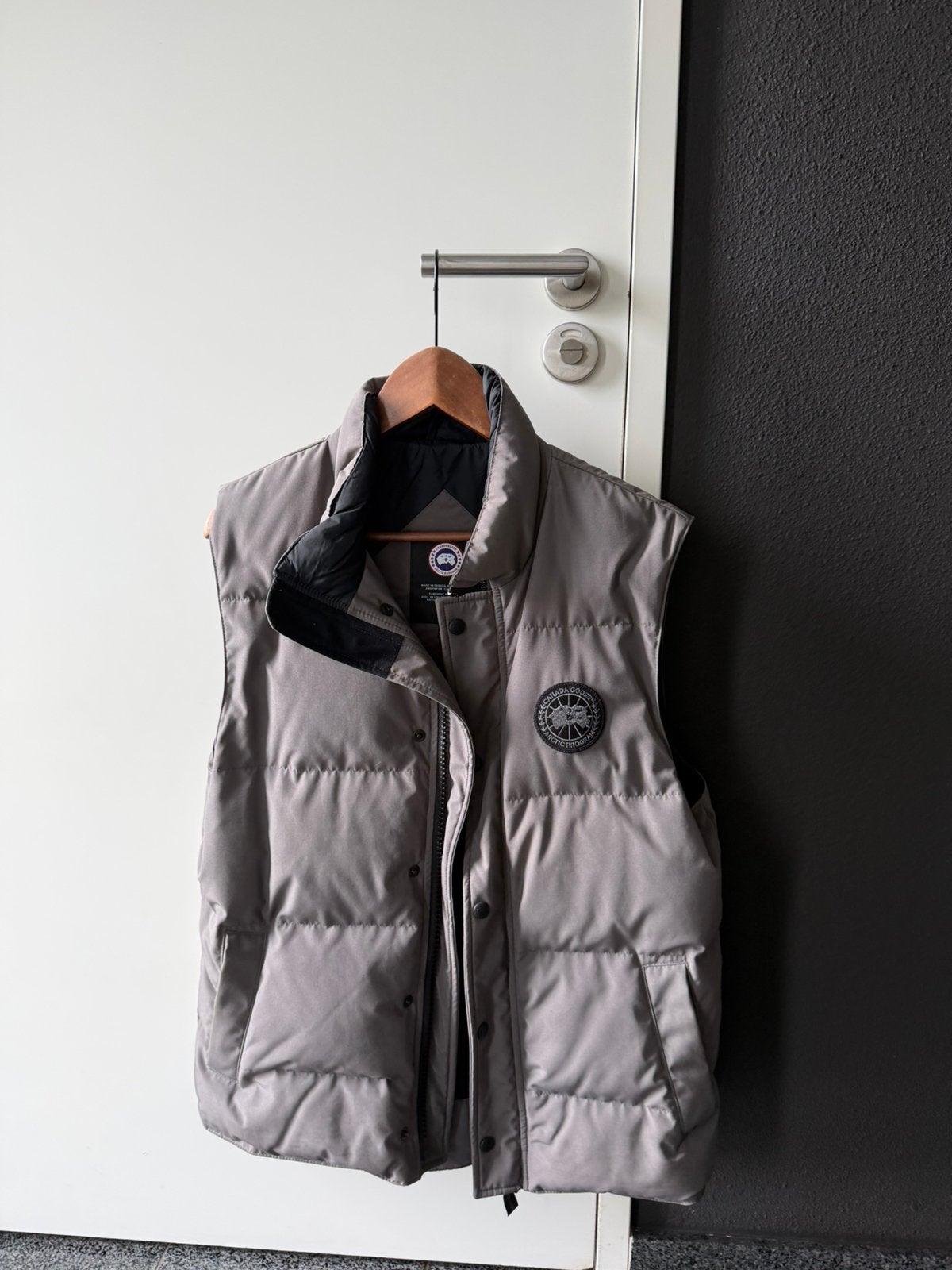 Nieuwstaat: Canada Goose Bodywarmer in maat M, Ophalen of Verzenden, Zo goed als nieuw, Zwart