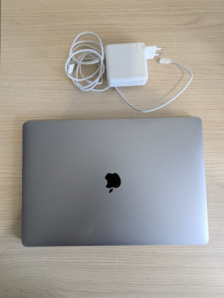 MacBook Pro 16" (2019) — i7 2.6GHz / 32GB RAM / 512GB SSD, 2 tot 3 Ghz, 512 GB, Refurbished, 16 inch