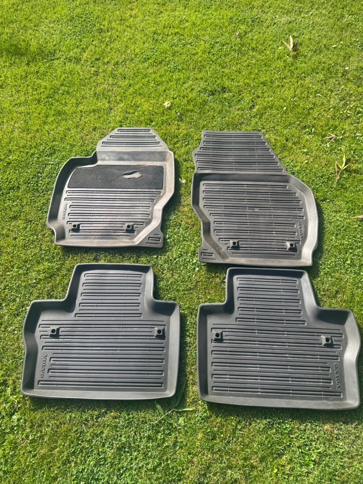 Automatten rubber Volvo V70 BJ 2016, Ophalen, Gebruikt