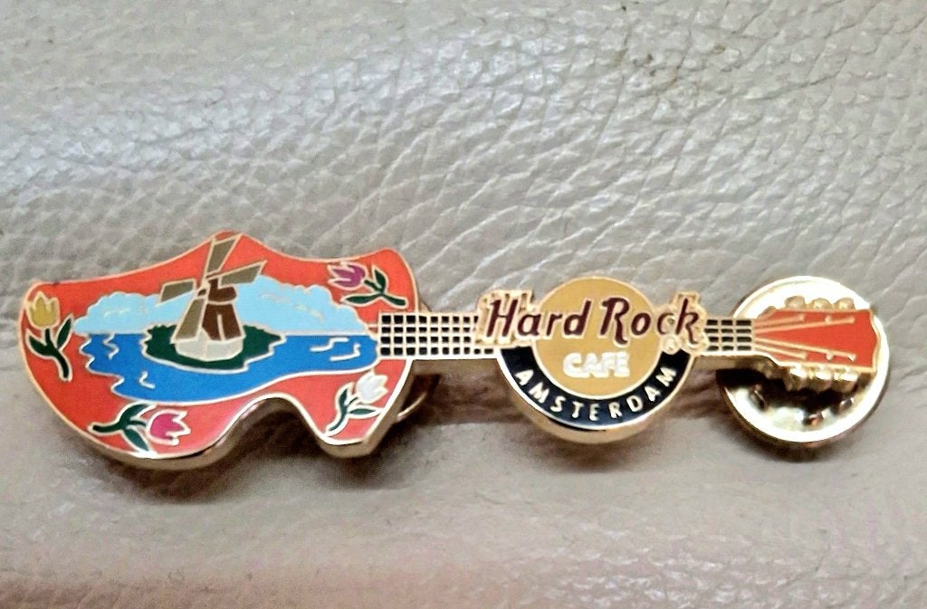 Hard rock cafe Amsterdam gitaar oranje klomp tulp pin!, Verzamelen, Ophalen of Verzenden, Zo goed als nieuw, Overige typen