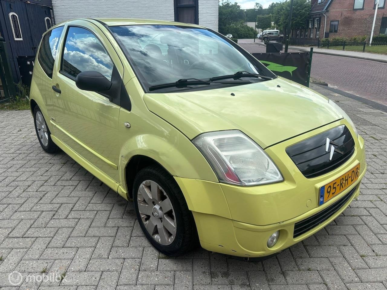 Citroën C2 1.4i VTR | trekhaak | cruise control | nieuwe ap, Auto's, Citroën, Voorwielaandrijving, 450 kg, 4 cilinders, 4 stoelen