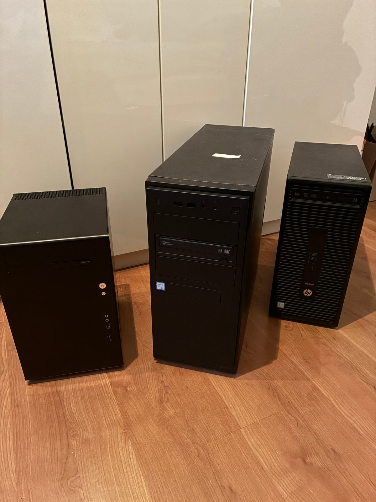 Antec - Lianli - Hp behuizingen & Asus GT710, Computers en Software, Ophalen of Verzenden, Gebruikt