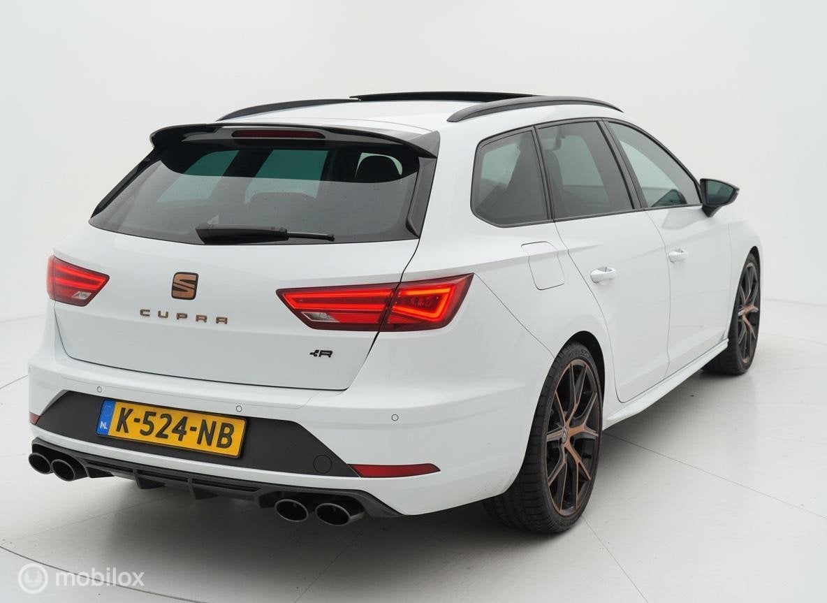 Seat Leon ST 2.0 TSI 4DRIVE CUPRA R Ultimate Edition PANO|BR, Auto's, Gebruikt, 4 cilinders, 1984 cc, Leon