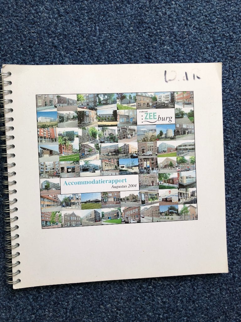 Accommodatie rapport Stadsdeel Zeeburg Augustus 2004, Ophalen of Verzenden, Zo goed als nieuw, Stijl of Stroming