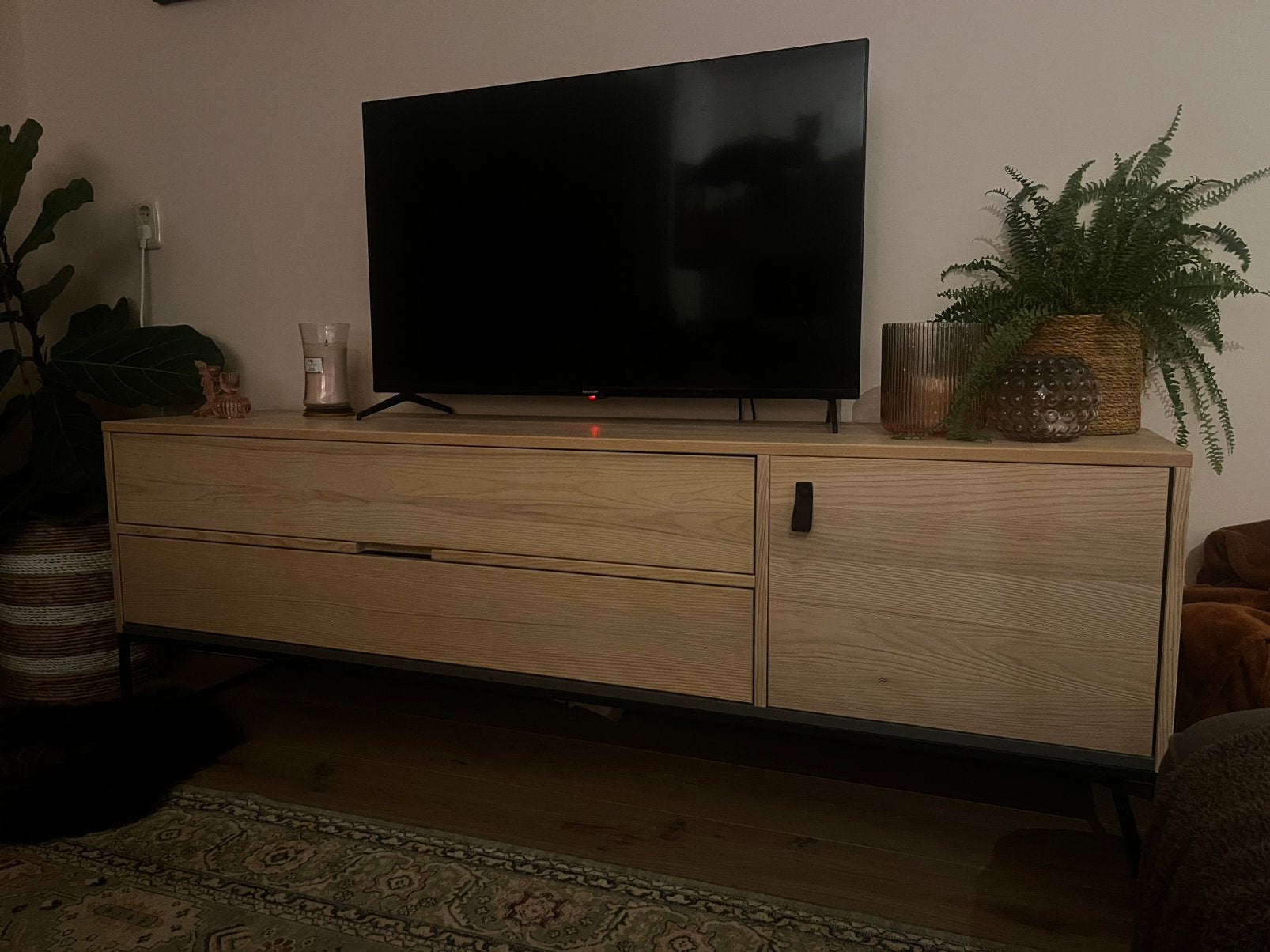 Woood silas tv meubel eiken, Ophalen, Gebruikt, 150 tot 200 cm, Minder dan 100 cm