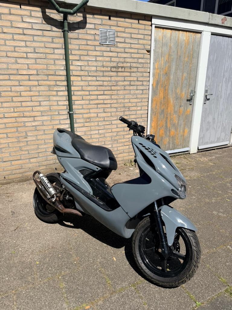 Yamaha earox brom, Ophalen of Verzenden, Zo goed als nieuw, Benzine, Overige modellen