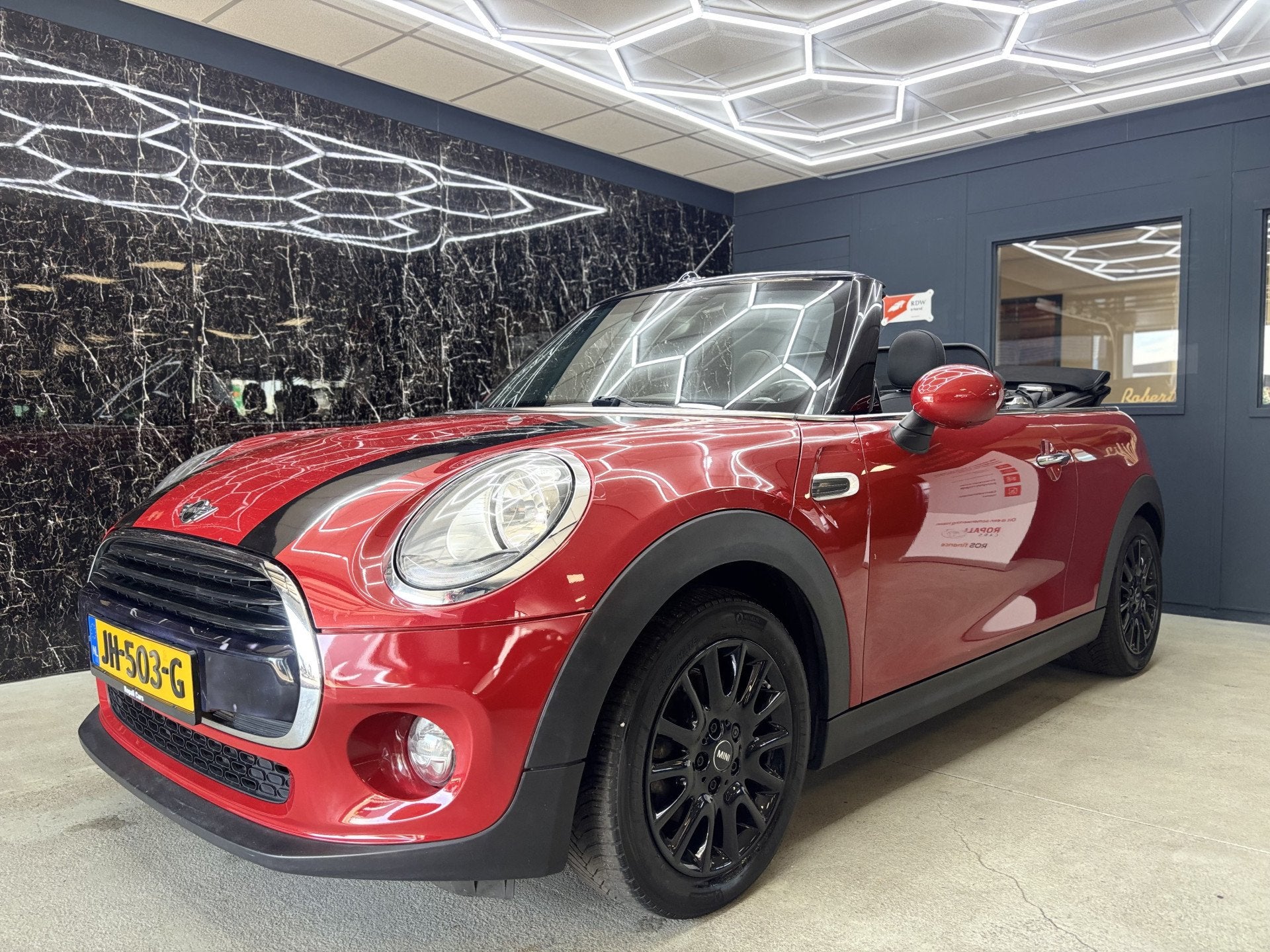 MINI Cabrio 1.5 Cooper Business (bj 2016), Voorwielaandrijving, 136 pk, Gebruikt, Euro 6