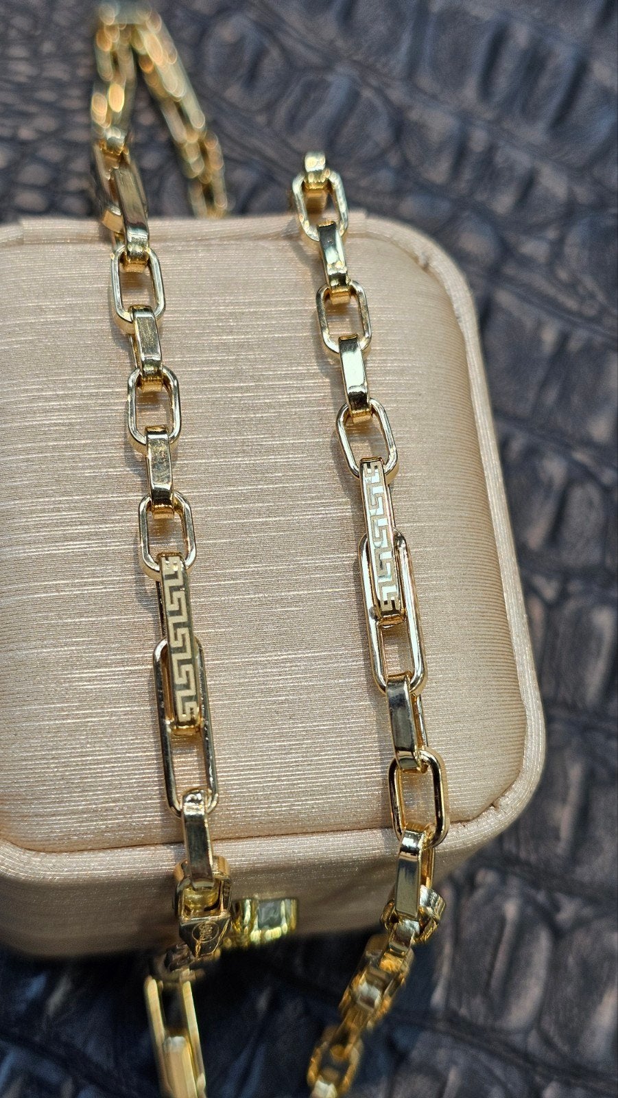 Prachtige 14k gouden ketting met armband