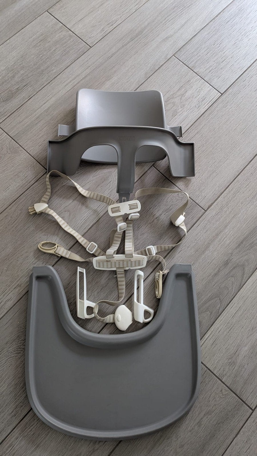 Tripp Trapp Babyset, Tray & Harnas - Stormy Grey, Ophalen of Verzenden, Zo goed als nieuw, Meegroeistoel