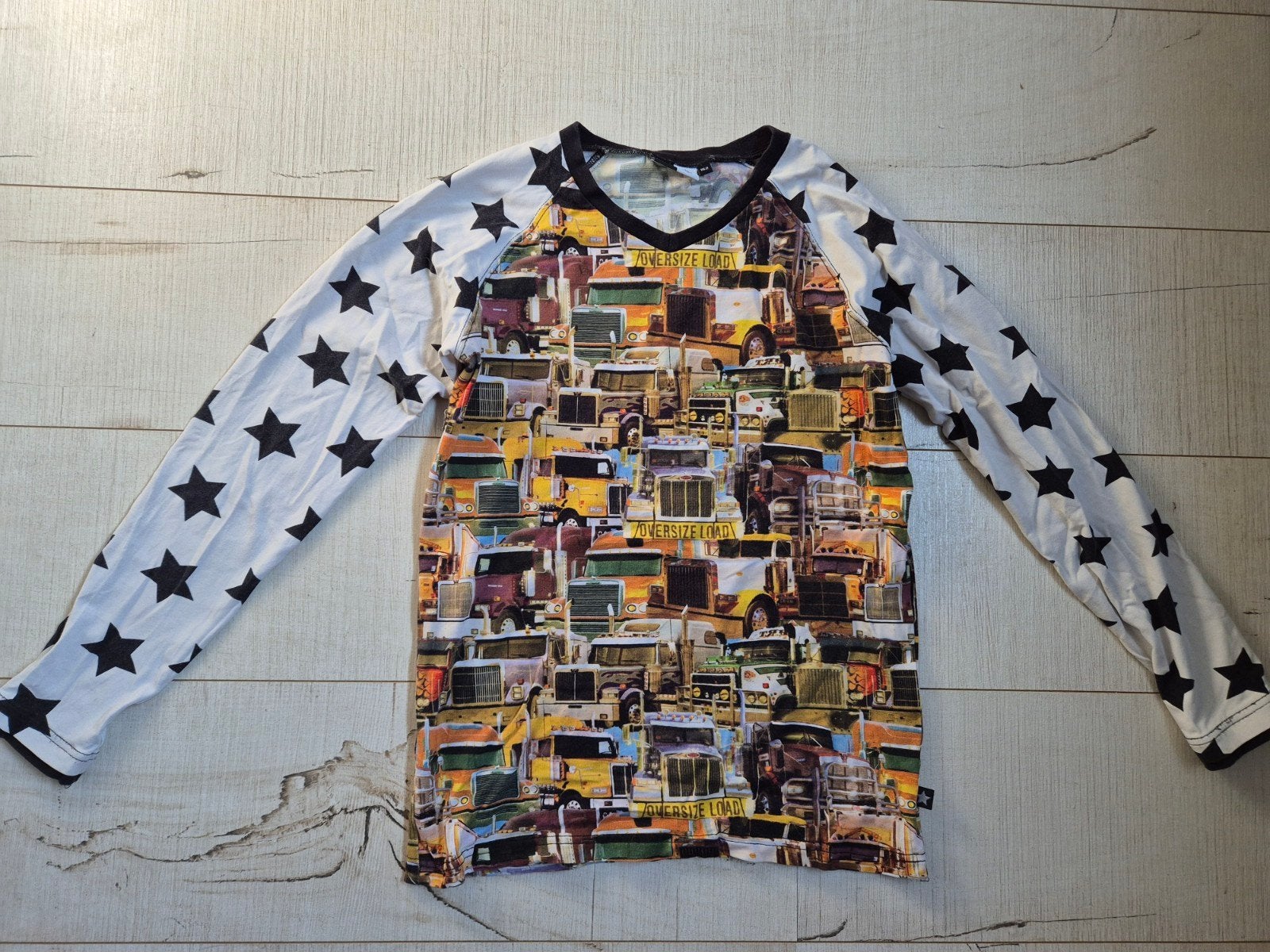 Longsleeve Amerikaanse trucks mt 152 (MOLO), Ophalen, Zo goed als nieuw, Jongen, Shirt of Longsleeve