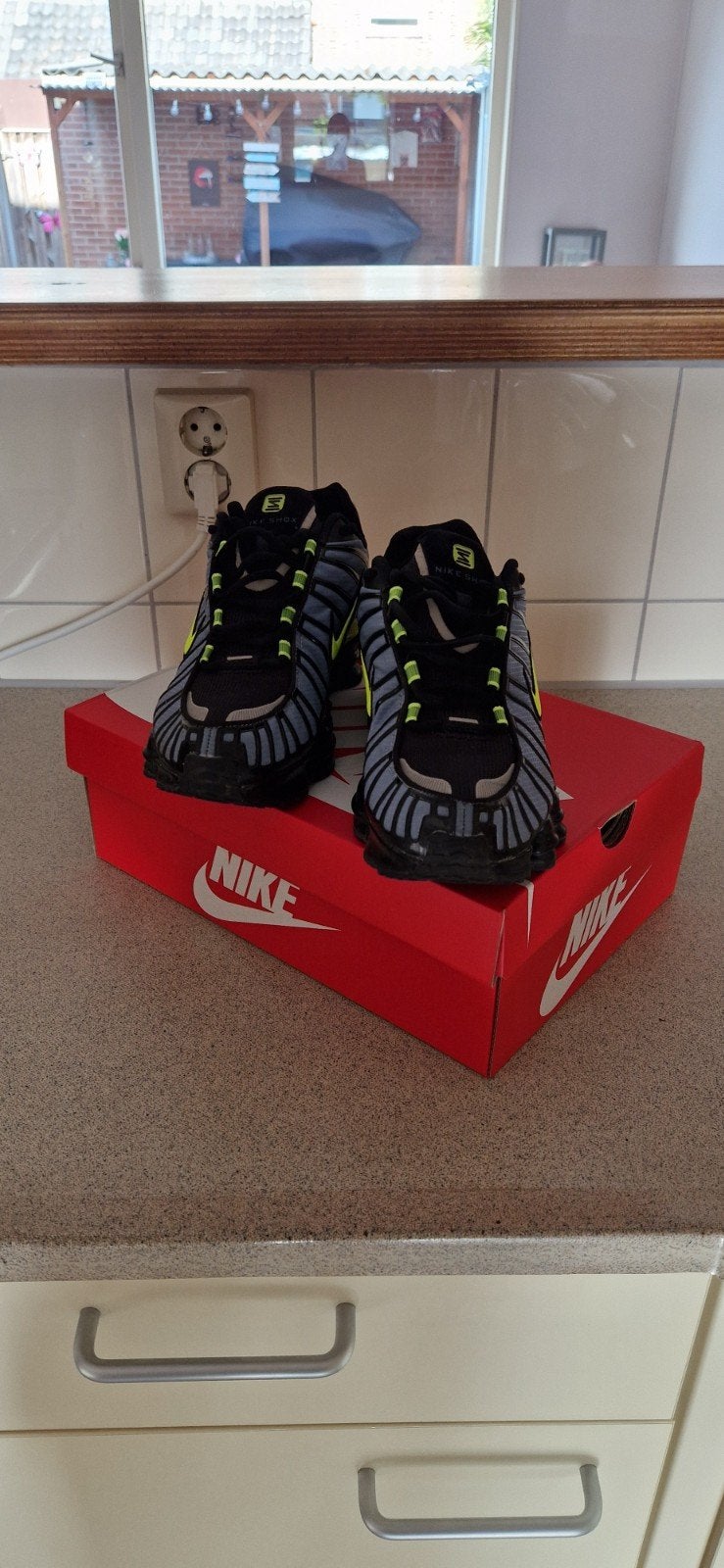 nike shox maat 43, Verzenden, Zwart, Nike, Sneakers of Gympen