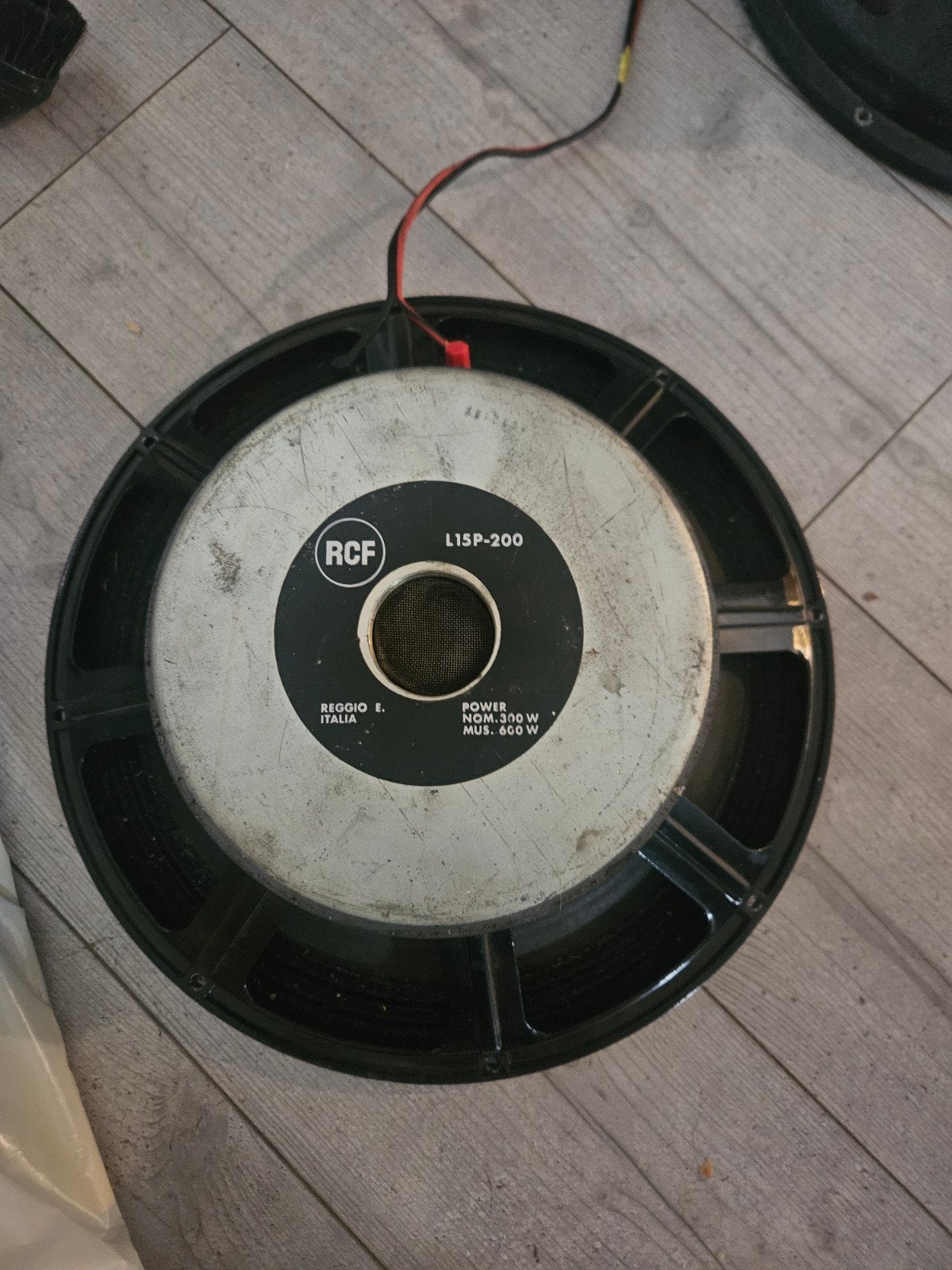 Rcf 15 inch woofer, Ophalen, Audio