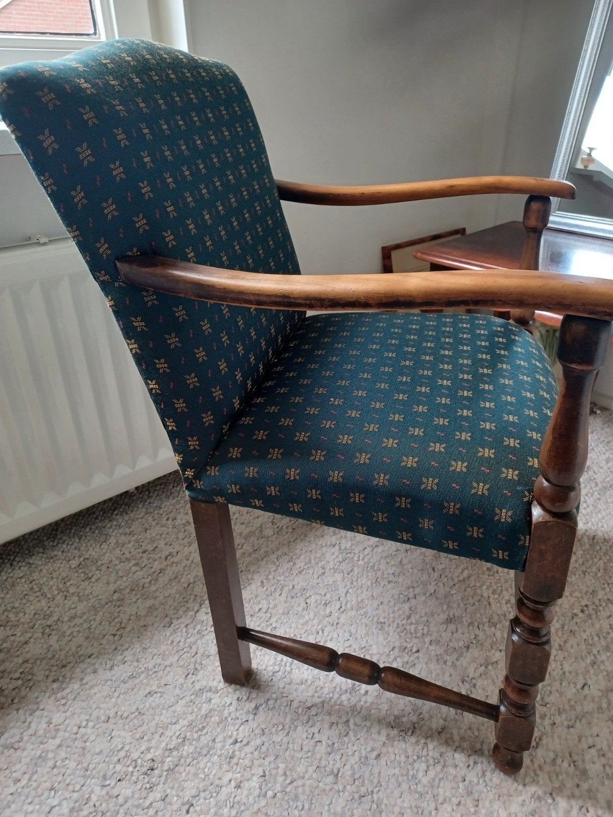 Nette klassieke, vintage houten kasteelstoel, Antiek en Kunst, Ophalen of Verzenden