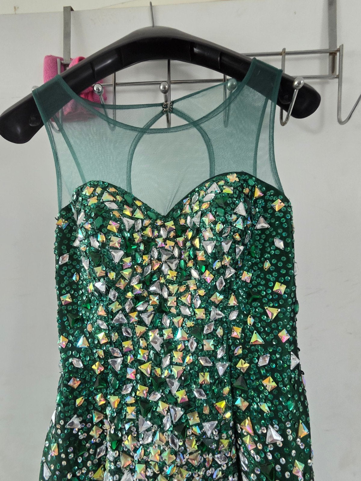 Prachtige groene feestjurk met steentjes - Maat 38, Kleding | Dames, Gelegenheidskleding, Galajurk, Zo goed als nieuw, Lady Serafina