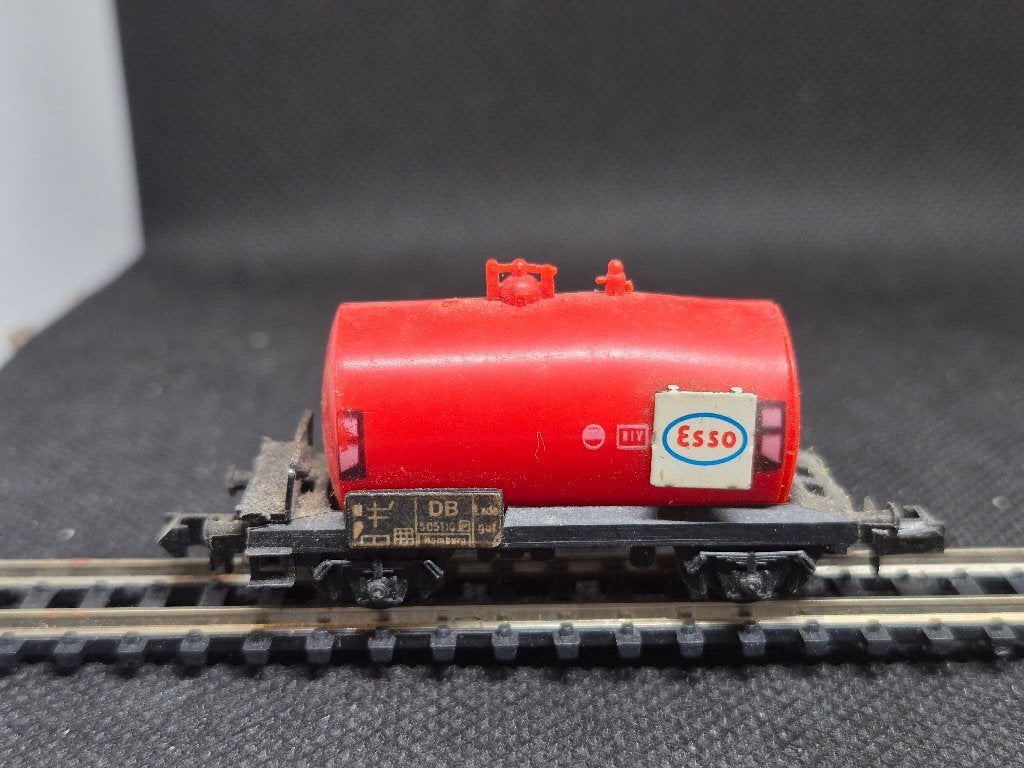 Arnold 0433 - ketelwagen Esso (15761), Hobby en Vrije tijd, Modeltreinen | N-Spoor, Arnold, Gebruikt, Gelijkstroom, Wagon