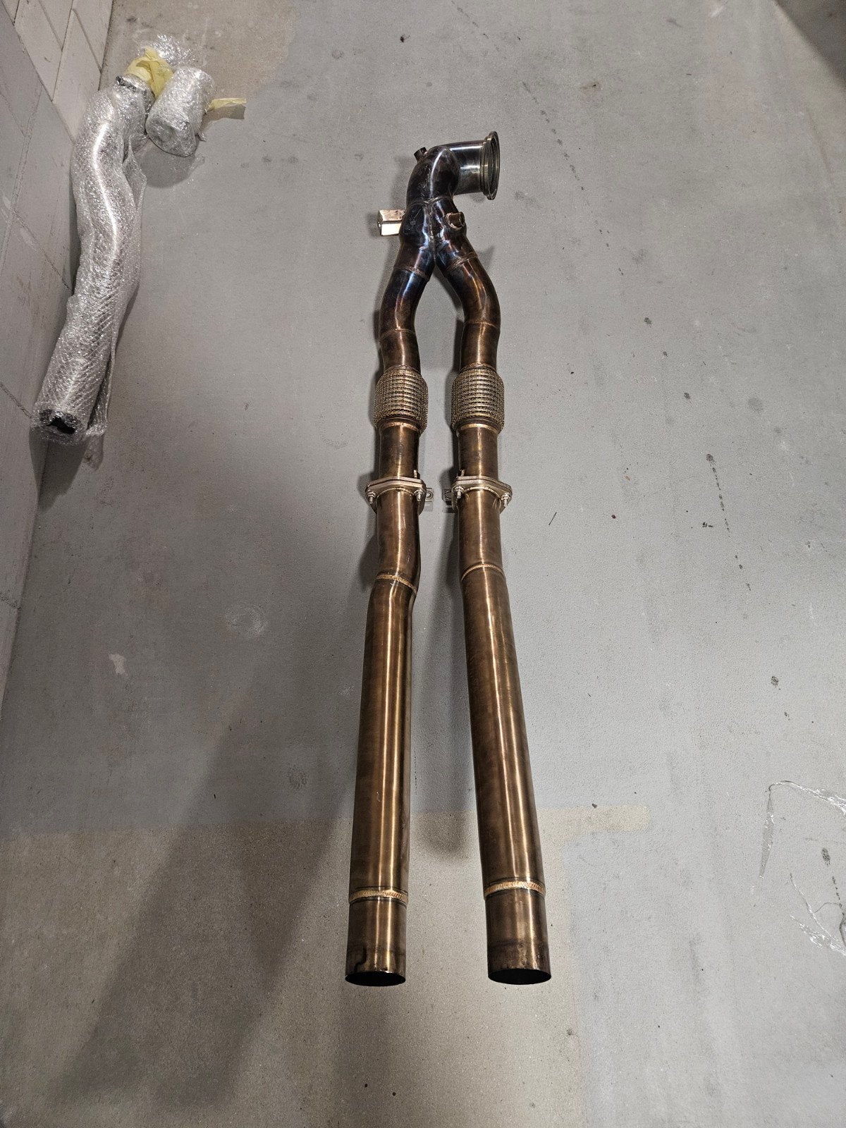 Audi RS3 uitlaat systeem vanaf cat tot eindtips met downpipe, Ophalen, Gebruikt, Audi