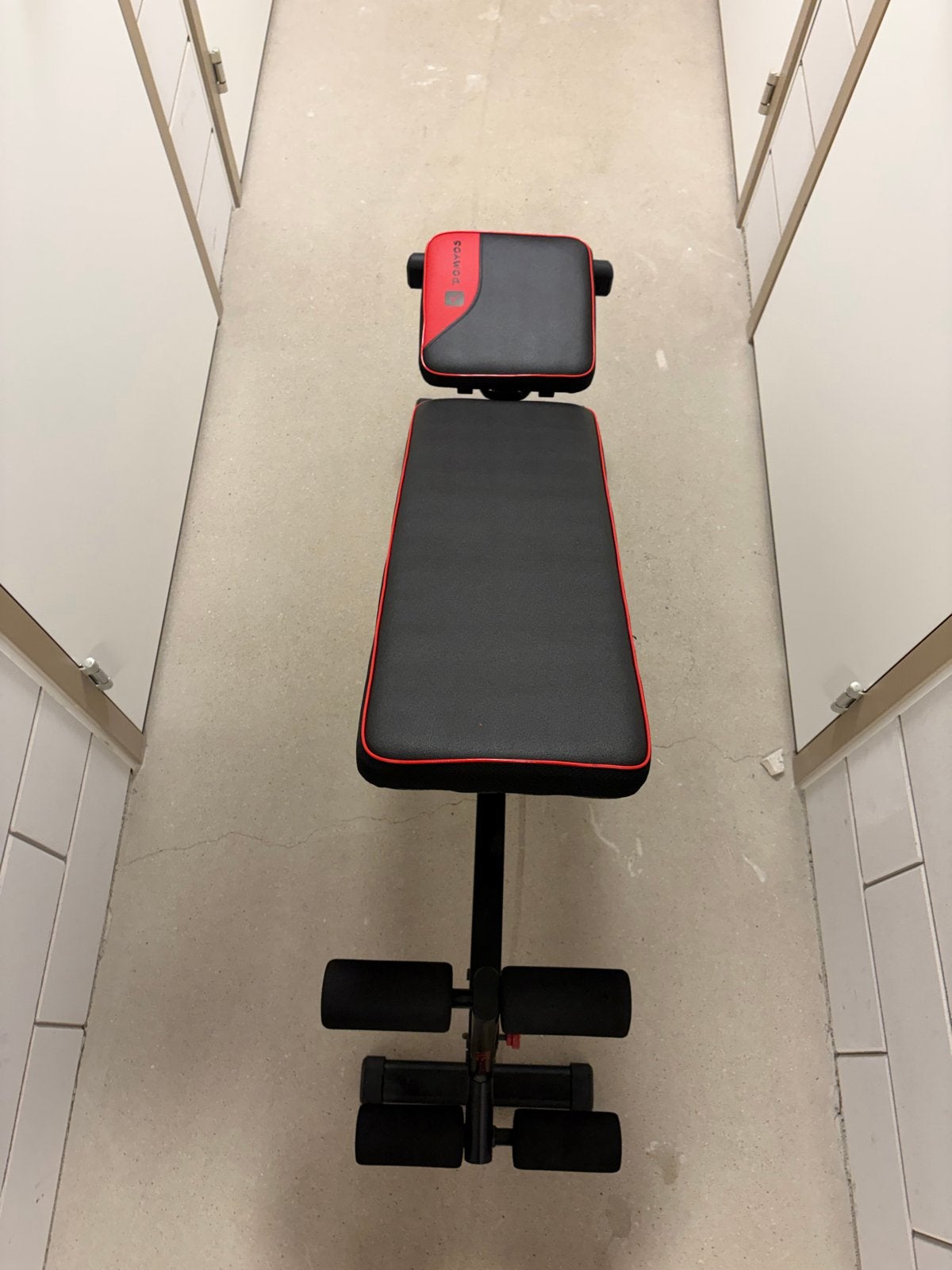 Domyos 500 Fitnessbank - Verstelbaar en Compact, Ophalen, Zo goed als nieuw, Armen, Fitnessbank