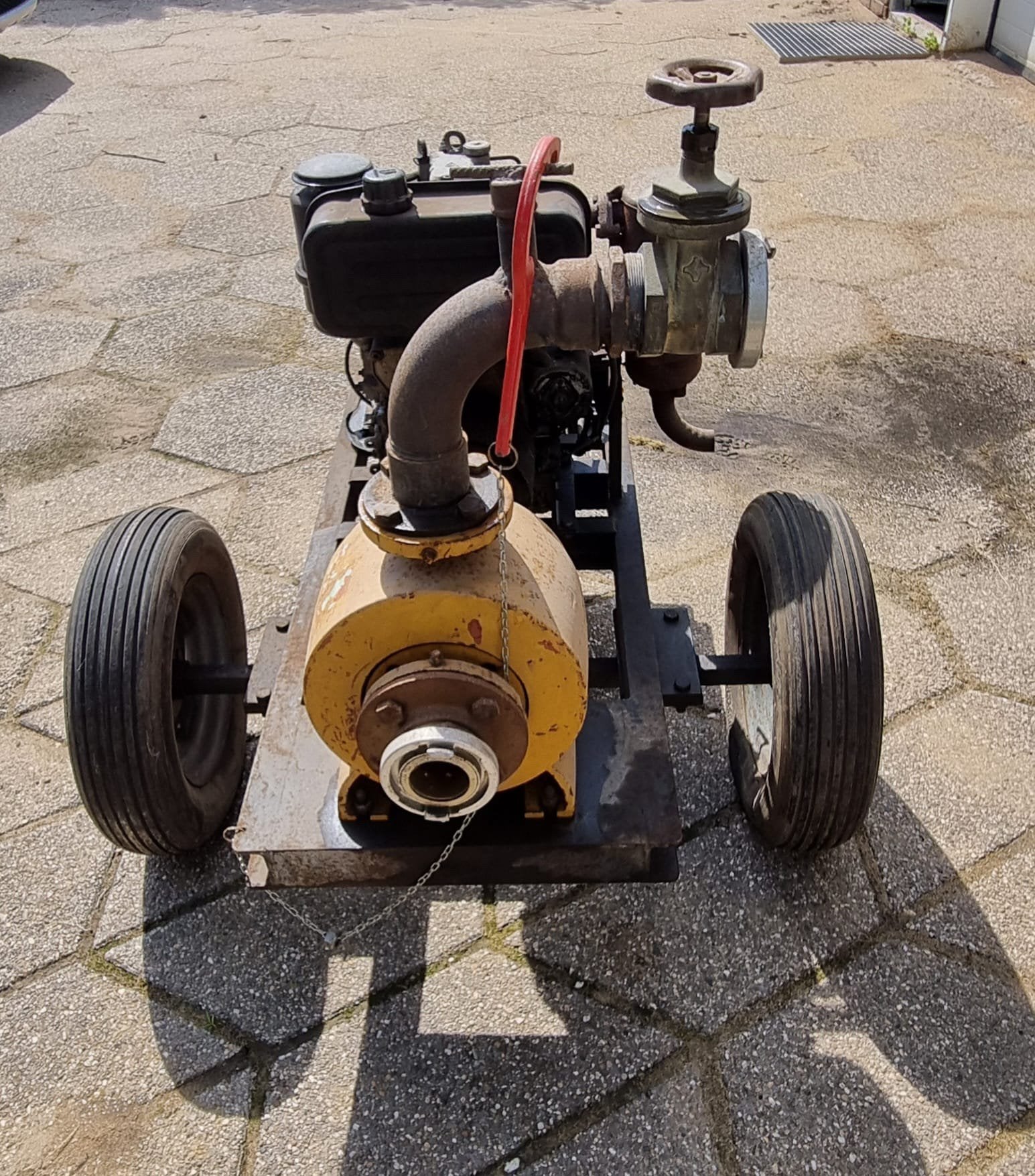 Waterpomp met diesel motor, Tuin en Terras, Ophalen, Gebruikt, Accu, Beregeningspomp