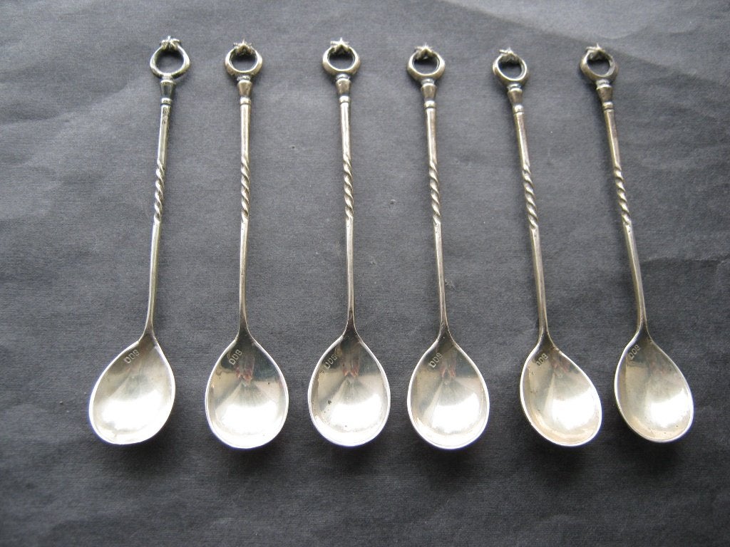 6 Zilveren lepeltjes in een rekje., Verzenden, Zilver