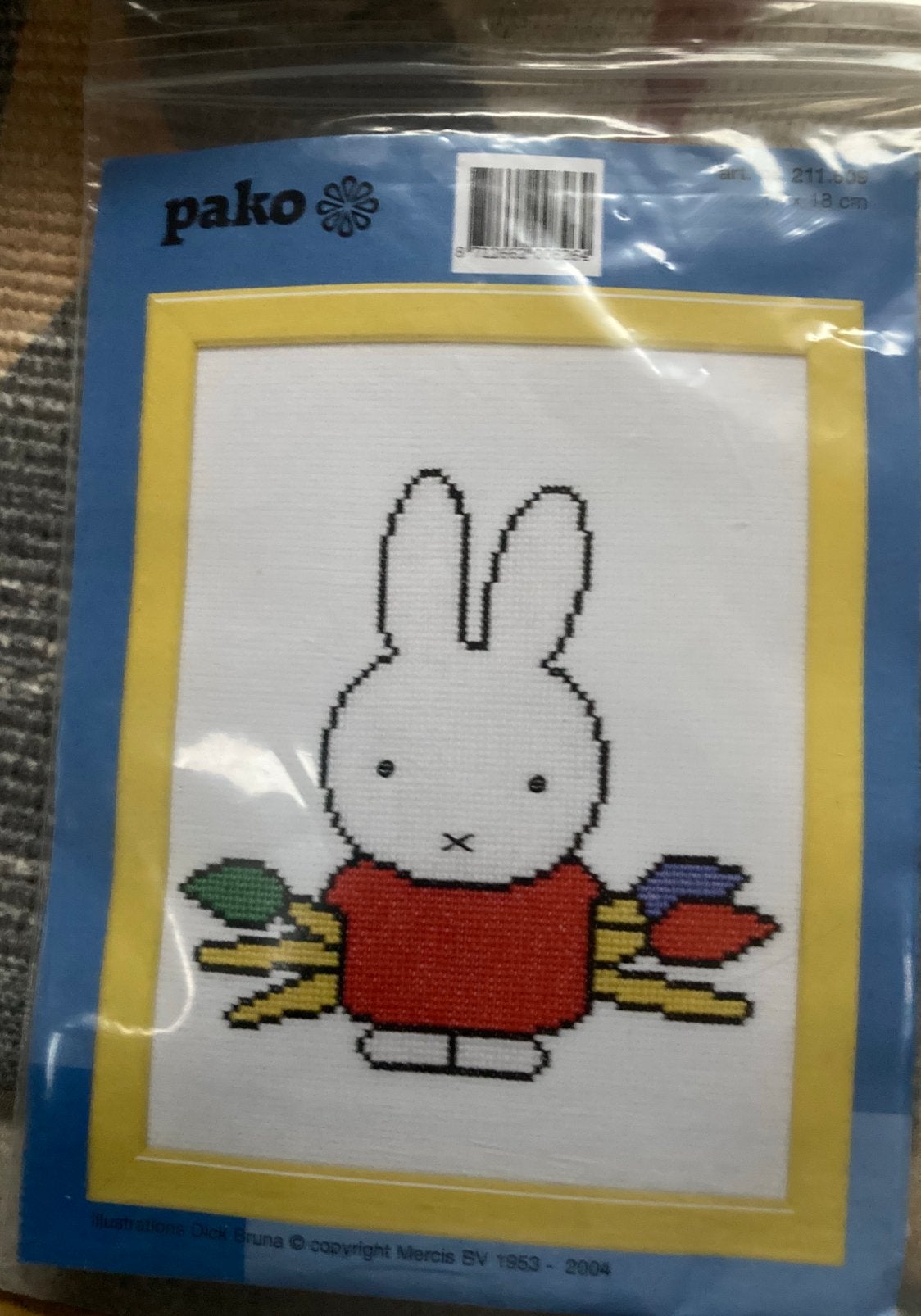 Nijntje borduurpakket - Pako Handwerken, Ophalen of Verzenden, Nieuw, Handborduren, Borduurpakket