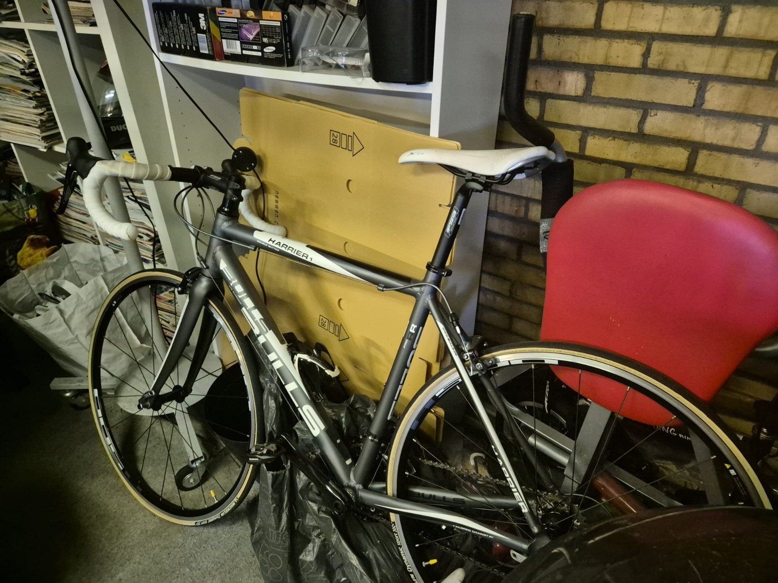 Heren racefiets - Bulls frame 55, 10 tot 15 versnellingen, Aluminium, Zo goed als nieuw, 53 tot 57 cm