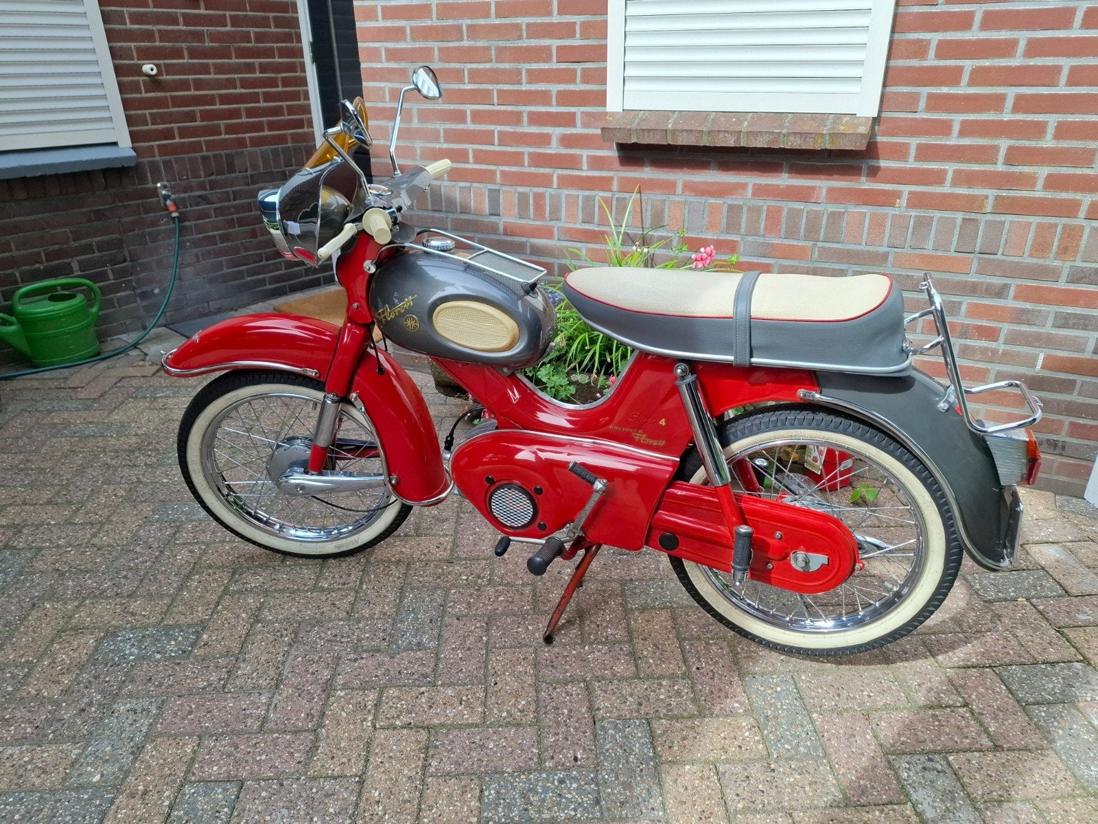Kreidler Florett Super 4 - Prachtige Klassieke Bromfiets, Fietsen en Brommers, Brommers | Kreidler, Ophalen, Zo goed als nieuw
