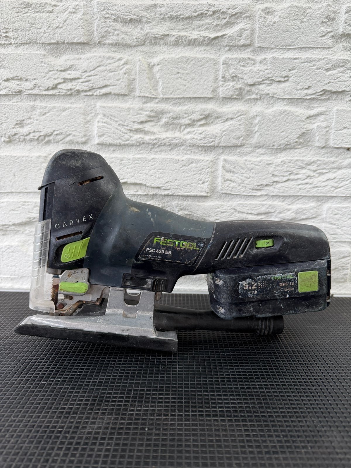 Foto 2 van Festool CARVEX PSC 420 EB 18V accu decoupeerzaag