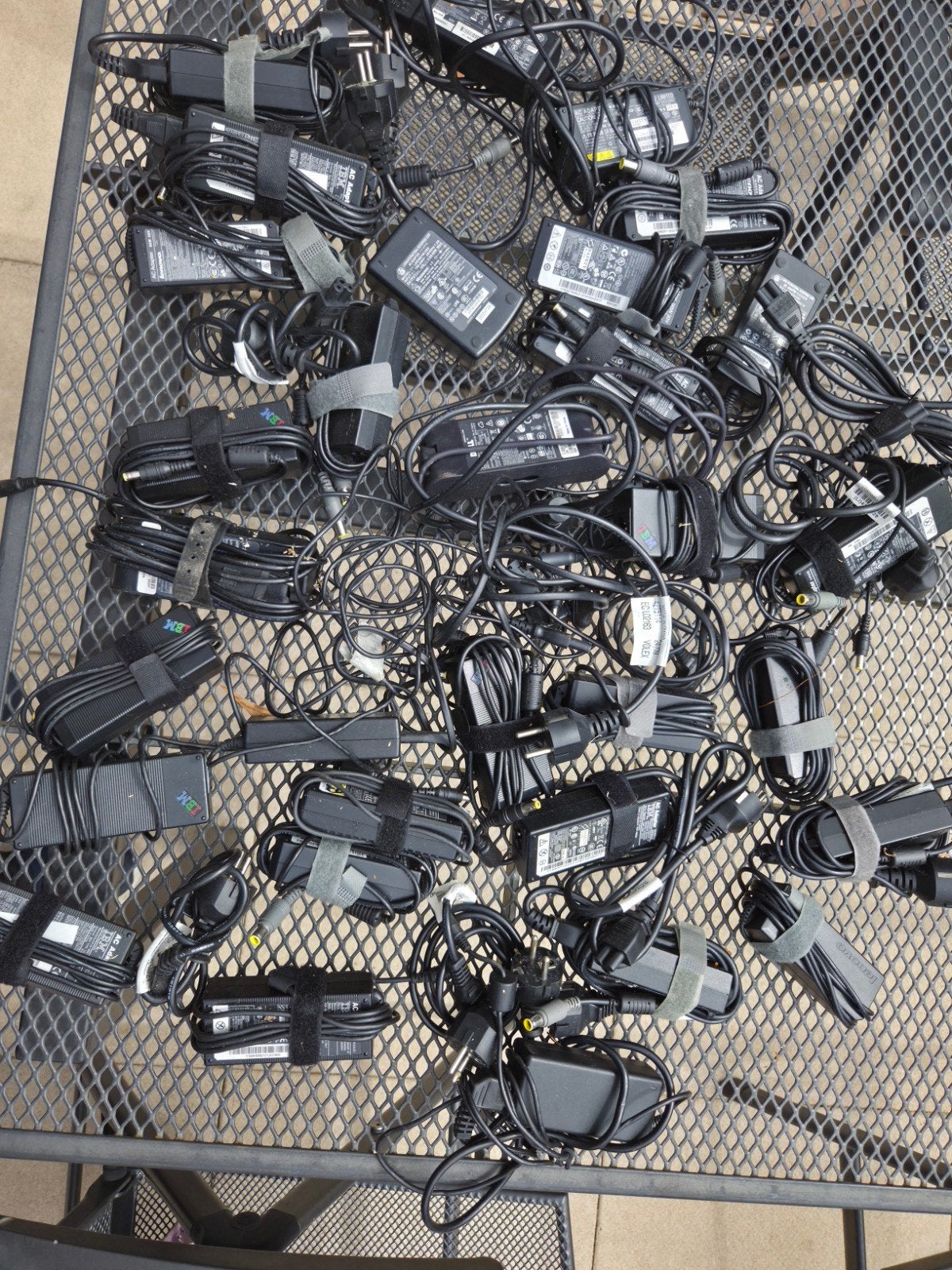 Partij van 30 diverse adapters Lenovo, IBMHP) - Nieuwstaat, Computers en Software, Laptop-opladers, Ophalen, Nieuw, Lenovo, IBM, HP