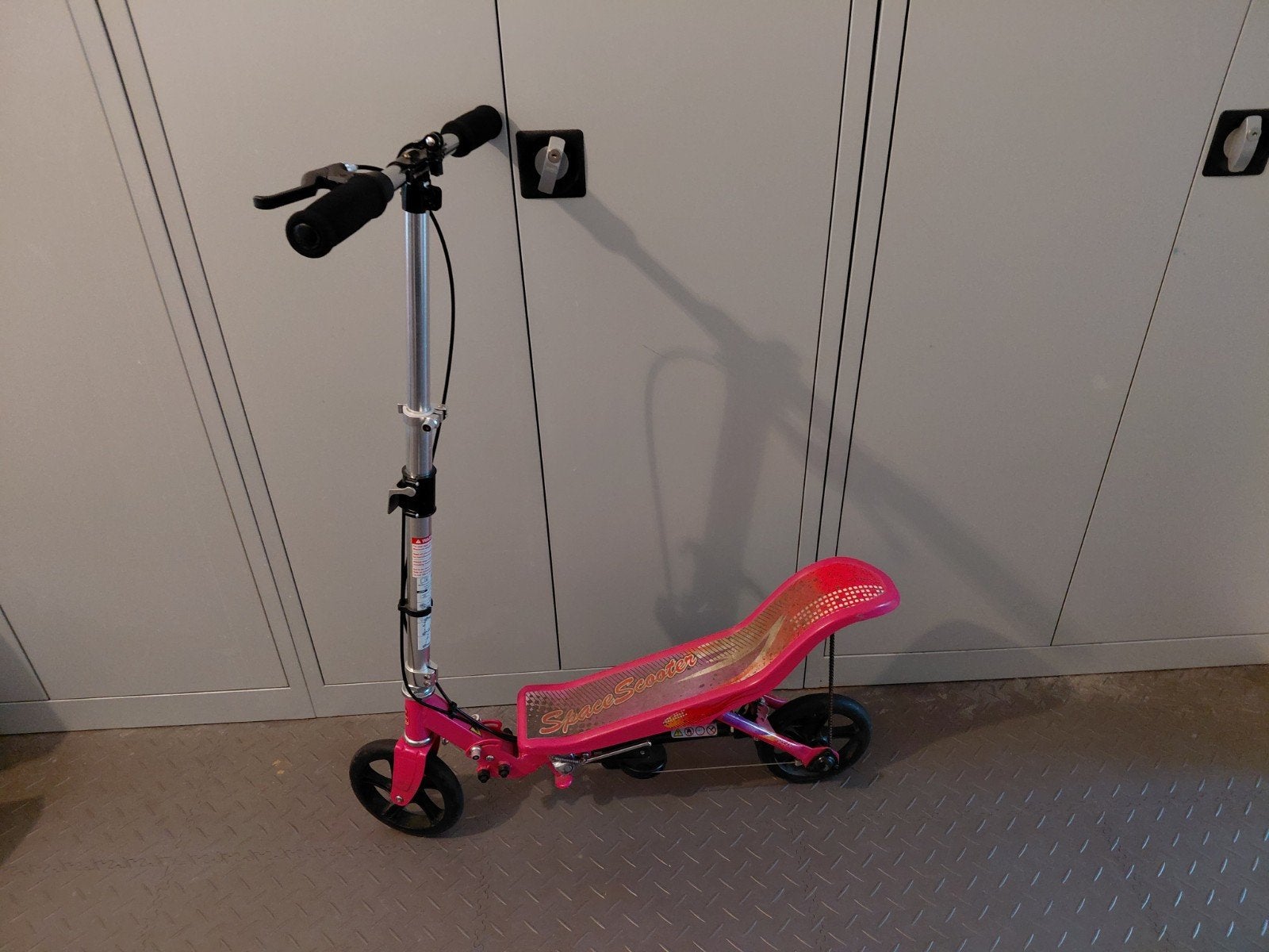 Roze Space Scooter - Gebruikt maar in goede staat, Fietsen en Brommers, Ophalen, Gebruikt, Gewone step, Space Scooter