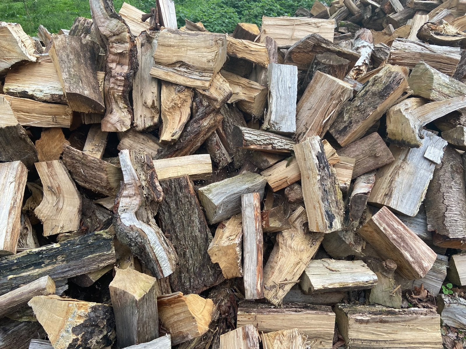Te koop bijna droog brandhout, Minder dan 3 m³, Ophalen, Berkenhout