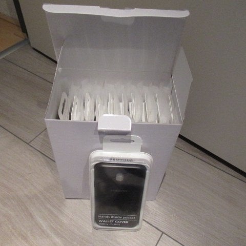 Doos met 10x Samsung J7 wallet cover, nieuw, Ophalen of Verzenden, Nieuw, Overige modellen, Frontje of Cover