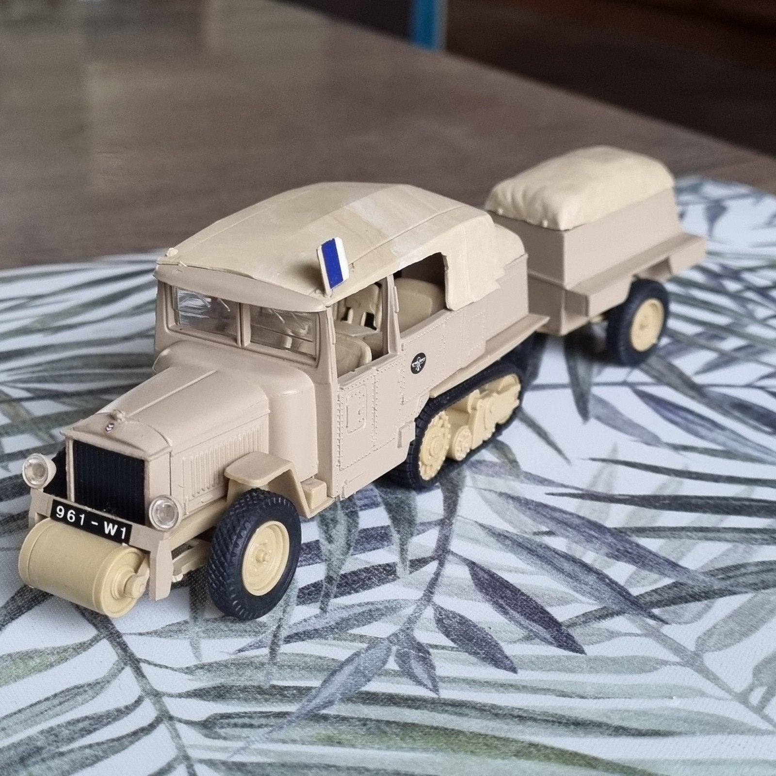Sibur Militair Half-track Voertuig met Aanhanger, Ophalen of Verzenden, Zo goed als nieuw