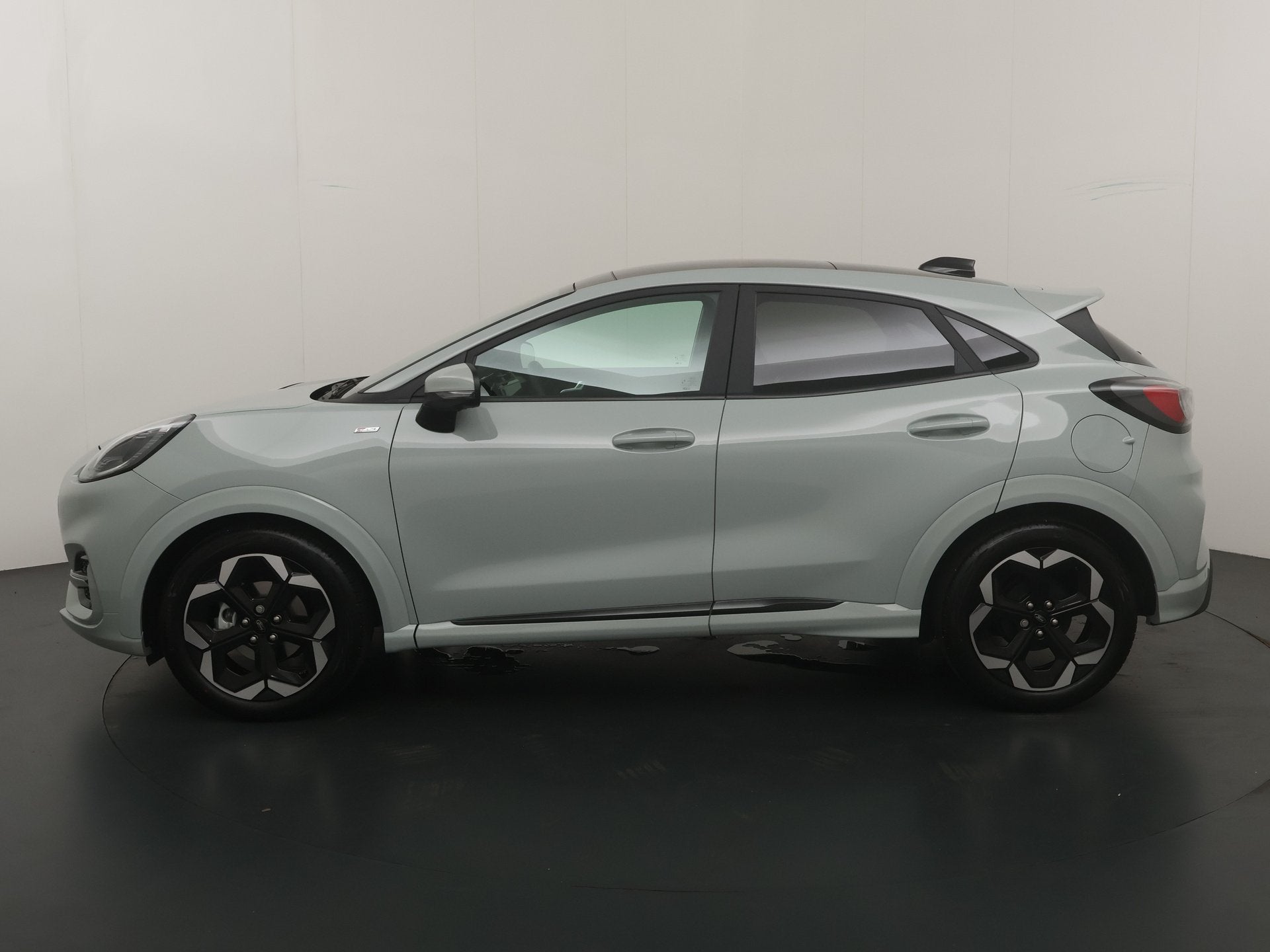 Ford Puma EcoBoost Hybrid 155PK ST-Line X | Winter Pack | Pa, Auto's, 12 maanden, Zwart, 1226 kg, Bedrijf