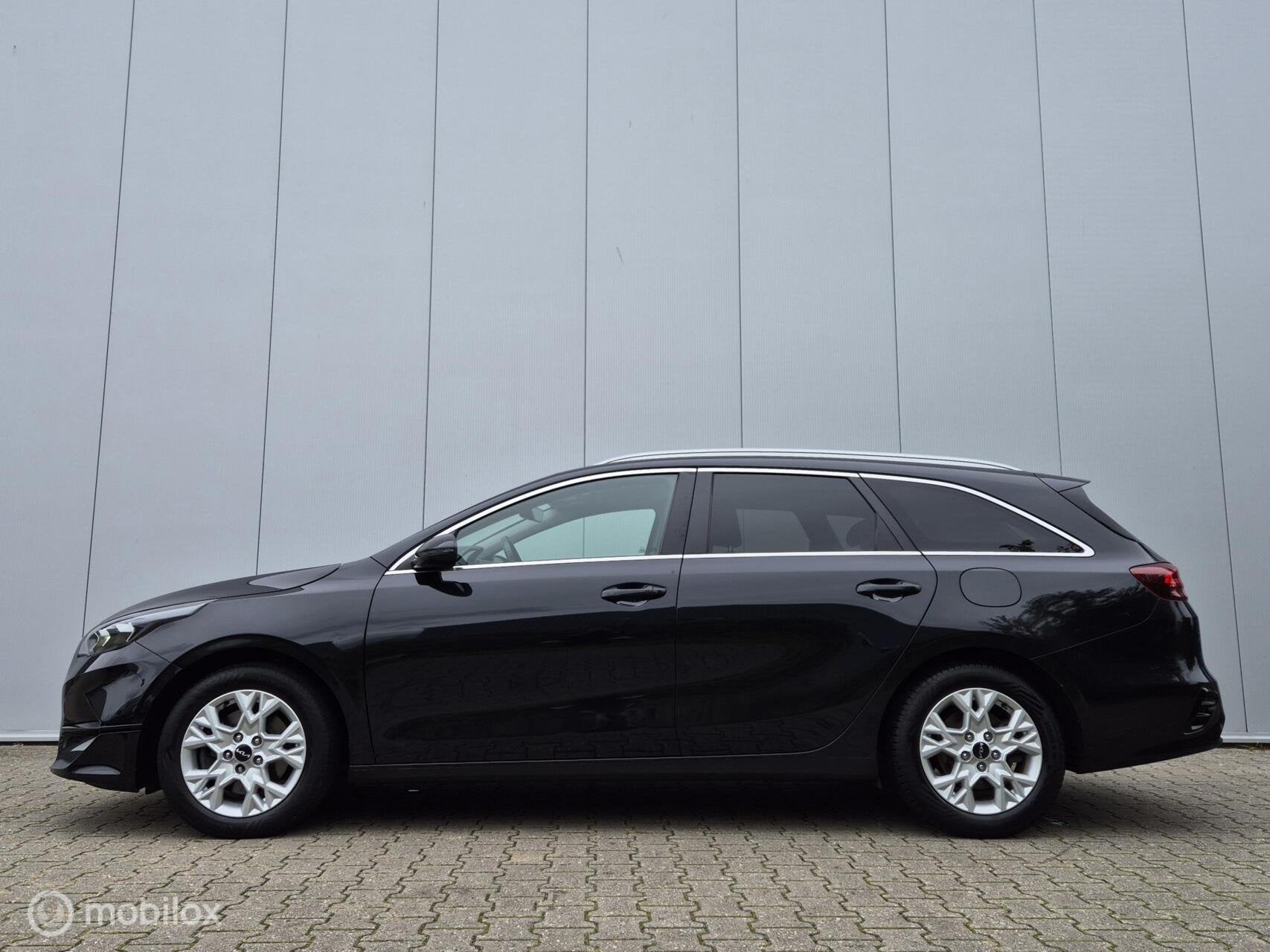 KIA CEED SPORTSWAGON 1.5 T-GDI AUTOMAAT/FULL LED/ELEK-KOFFER, Dealer onderhouden, Gebruikt, Euro 6, 4 cilinders