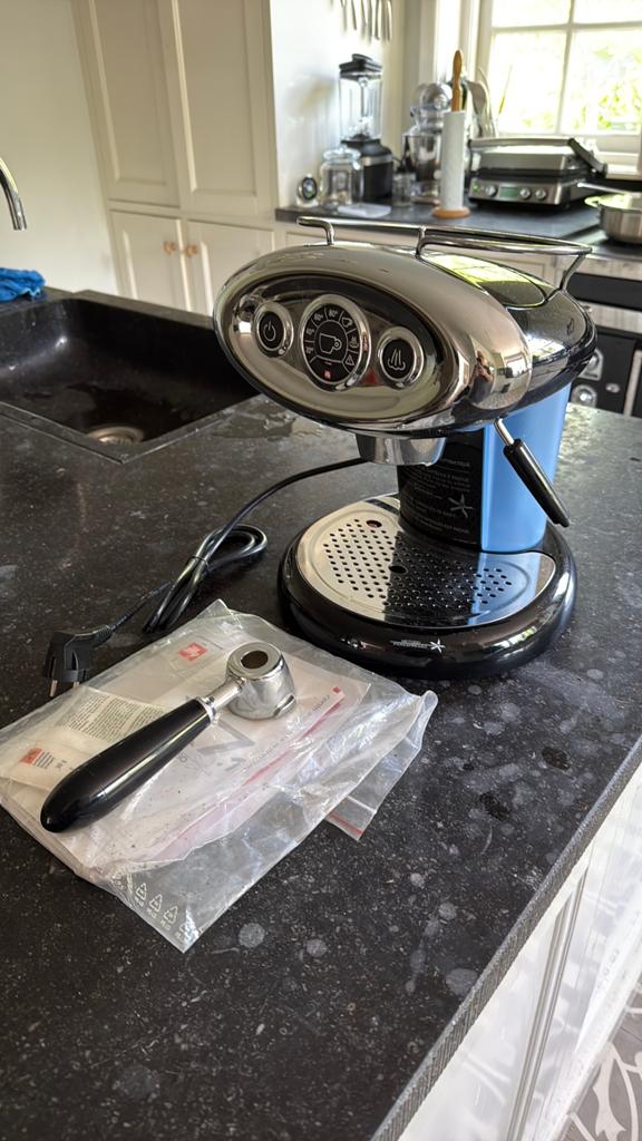 Illy Espresso machine voor cups, Ophalen, Koffiepads en cups, Espresso apparaat, Nieuw