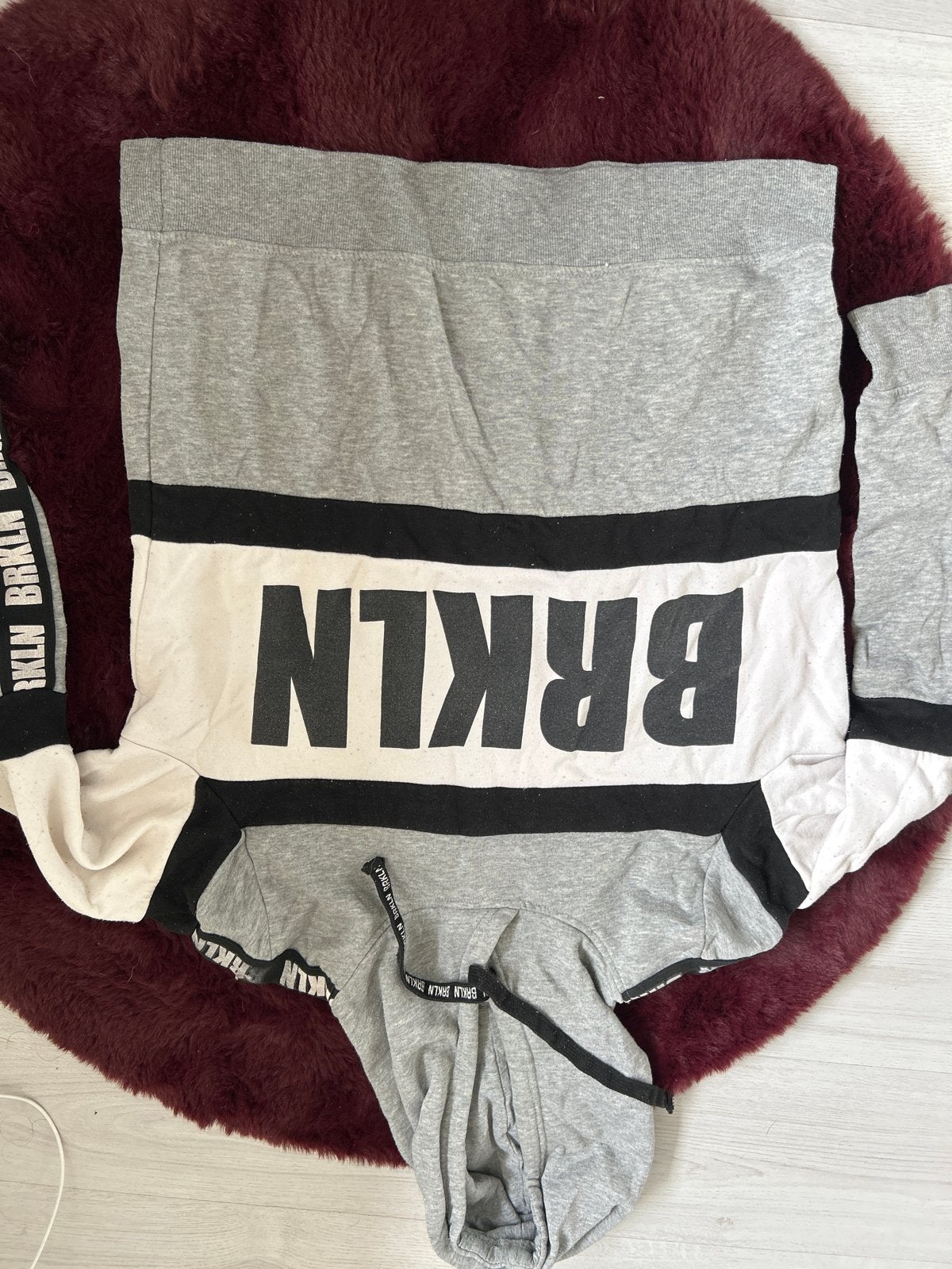 hoodie met 'BRKLN' opdruk - Maat S, Kleding | Dames, Ophalen of Verzenden, Gedragen, Maat 36 (S), Grijs