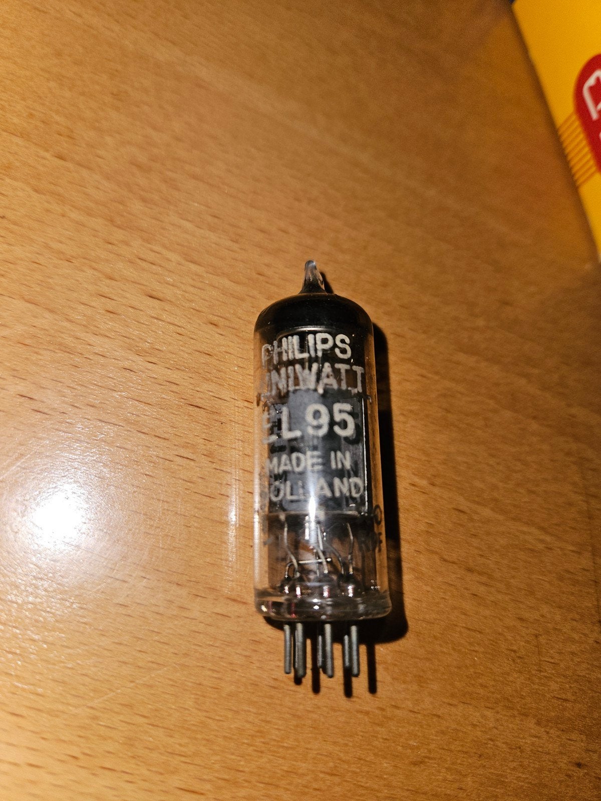 Philips Miniwatt EL95 buis, Ophalen of Verzenden