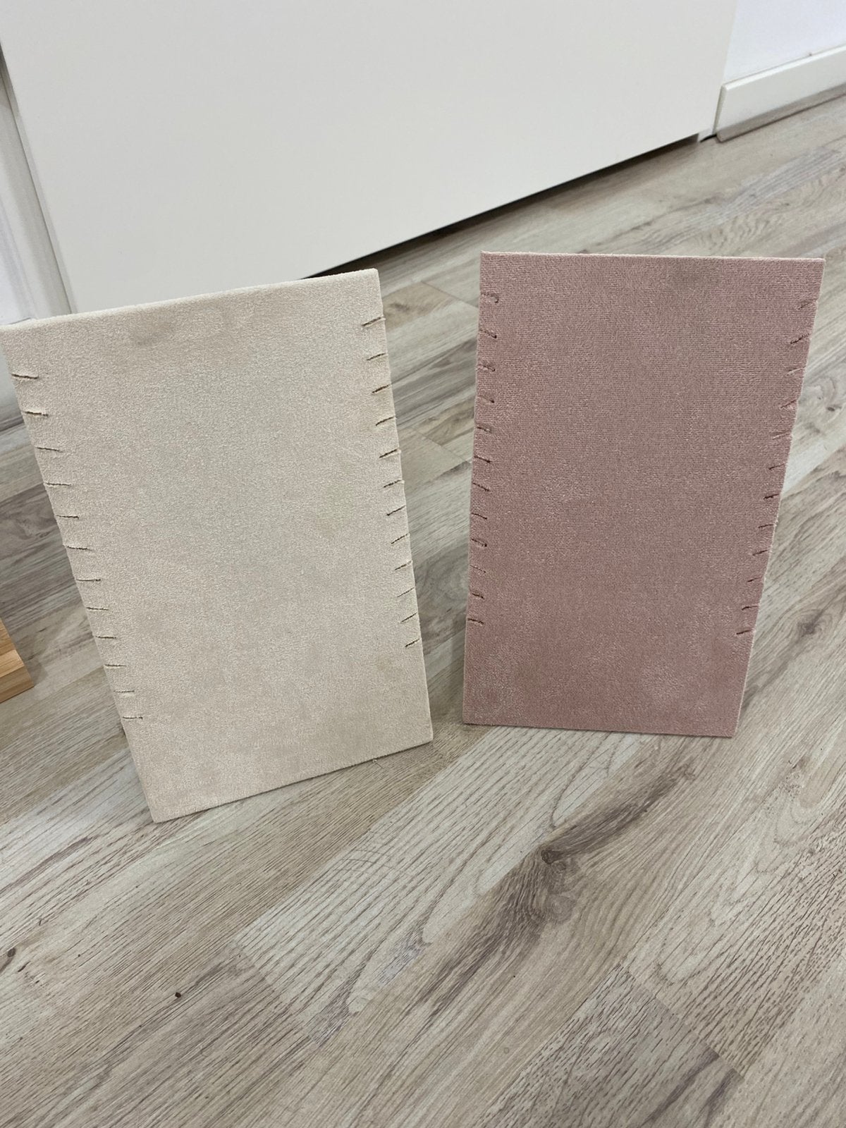 Kettingen displays roze en beige | Sieraden rekjes (webshop), Ophalen of Verzenden, Nieuw
