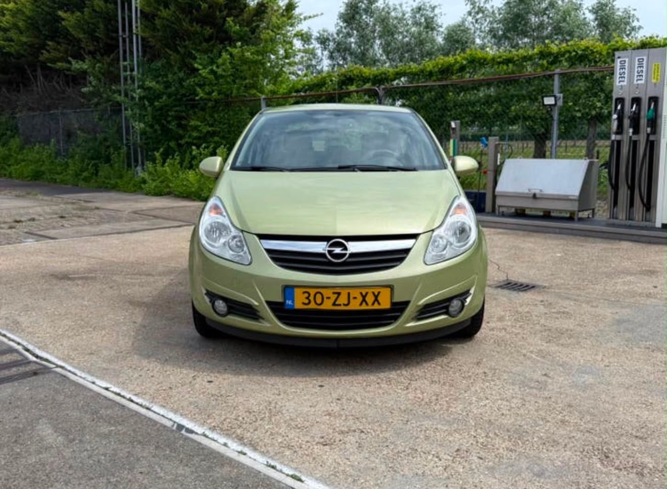 Opel Corsa 1.2 16V 5D 2008 Groen, Auto's, Opel, Voorwielaandrijving, 4 cilinders, 1229 cc, 49 €/maand