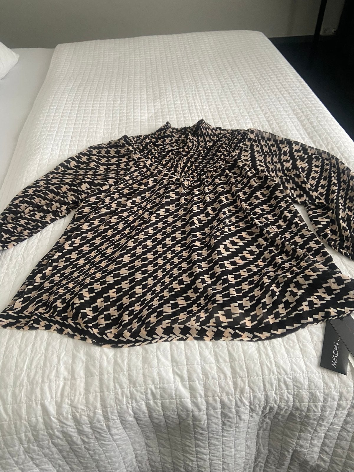 Marc Cain blouse.  Nieuw met kaartje., Kleding | Dames, Marc Cain, Overige kleuren, Verzenden, Maat 42/44 (L)