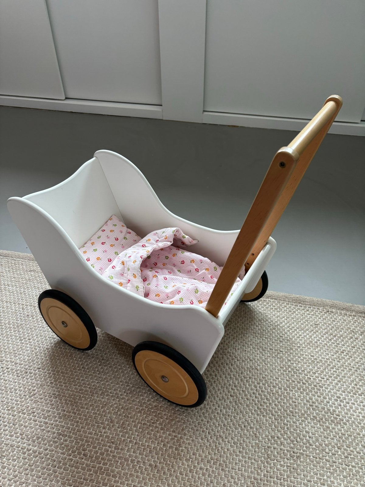 Houten poppenwagen met dekentje en kussentje, Ophalen, Gebruikt, Kinderwagen, Overige merken